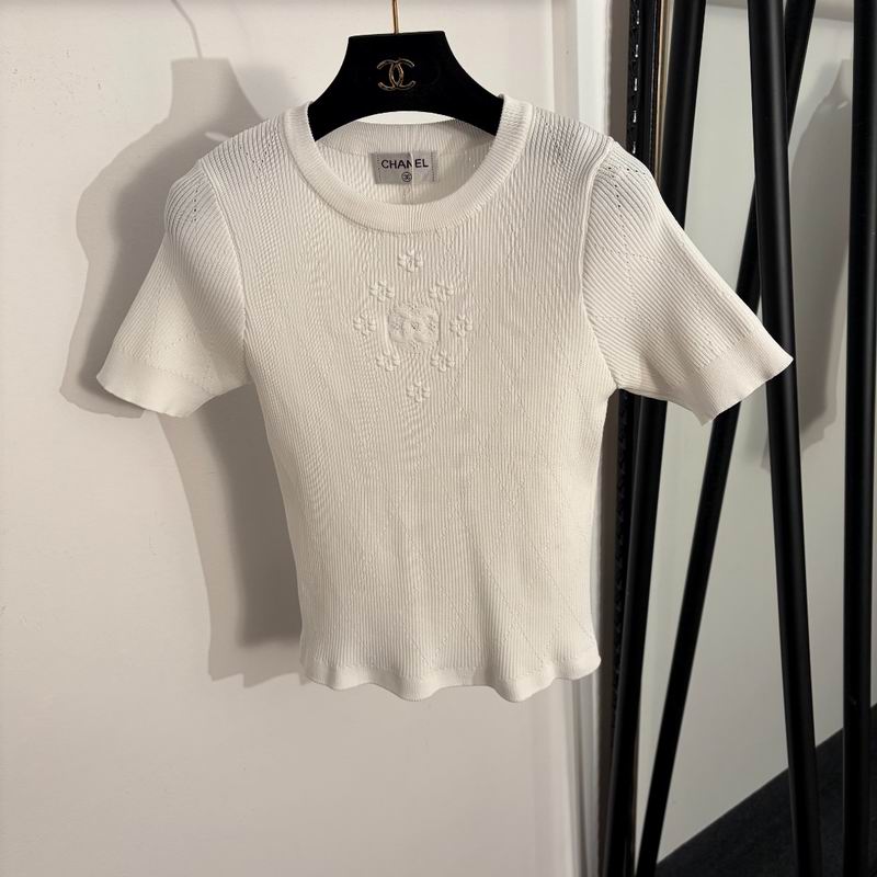 Chanel one size 25